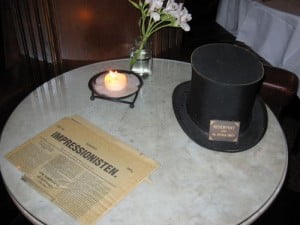Et bord er alltid reservert for Dr. Henrik Ibsen